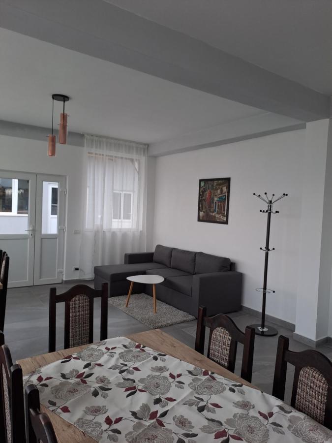 La Izvoare Pensiune-Pastravarie Simbata de Sus Exterior photo