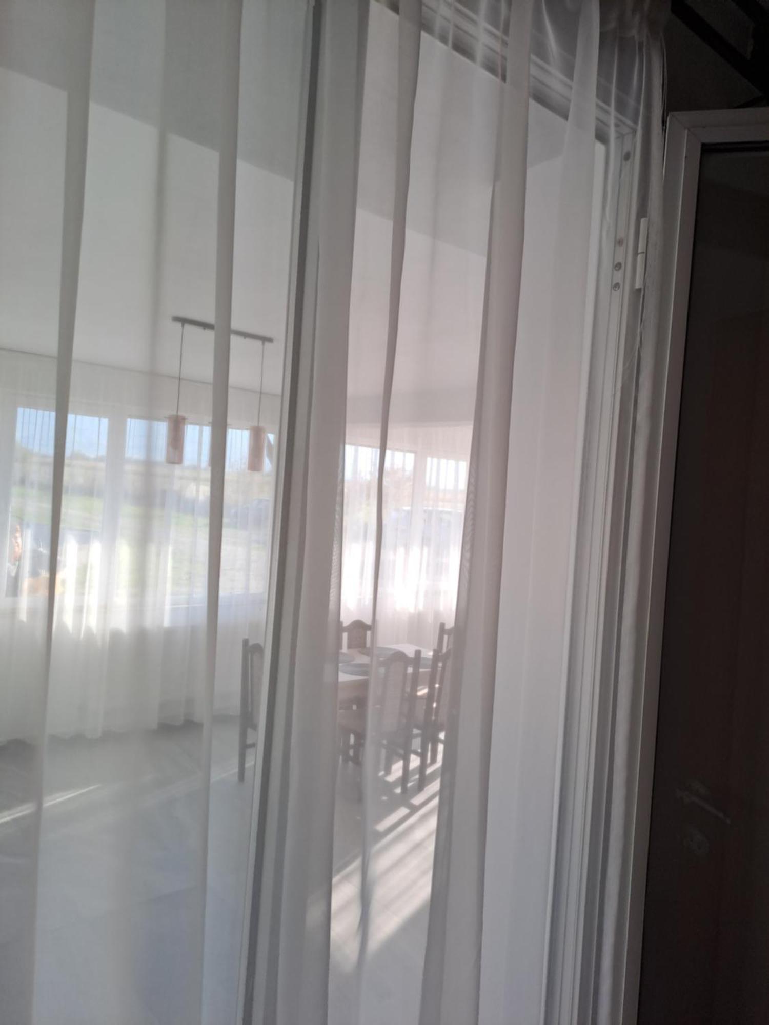 La Izvoare Pensiune-Pastravarie Simbata de Sus Room photo
